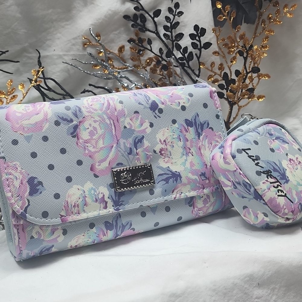 NWT LUV BETSEY CROSSBODY - Picture 3 of 5